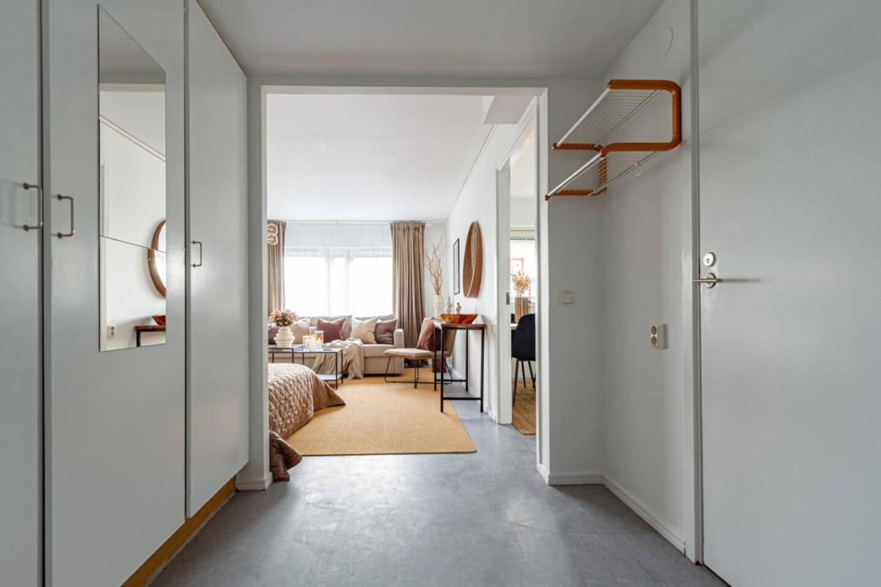 Simple Studio In Trendy Soedermalm - Construction Work Stockholm Luaran gambar