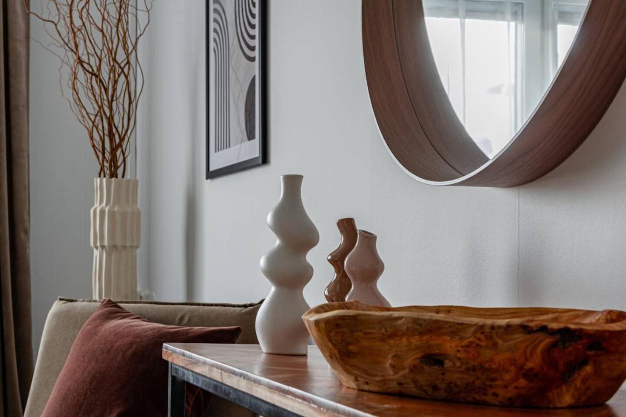 Simple Studio In Trendy Soedermalm - Construction Work Stockholm Luaran gambar