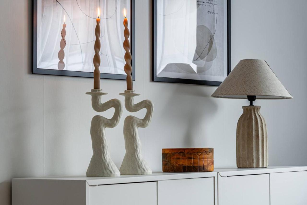 Simple Studio In Trendy Soedermalm - Construction Work Stockholm Luaran gambar