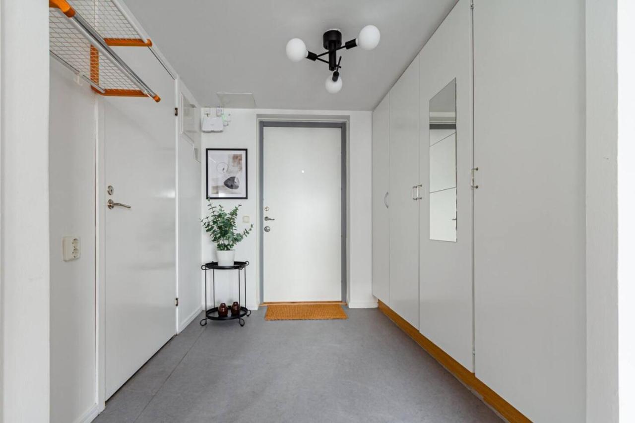 Simple Studio In Trendy Soedermalm - Construction Work Stockholm Luaran gambar