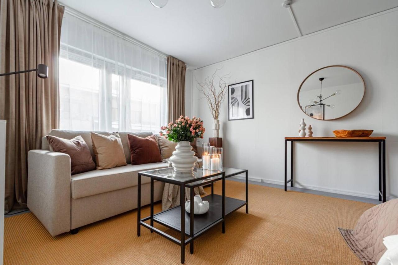 Simple Studio In Trendy Soedermalm - Construction Work Stockholm Luaran gambar